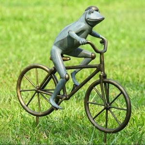 Sculpture décorative de jardin en métal en forme de grenouille, statue animale pour pelouse, fournitures de jardinage - Product Image 6