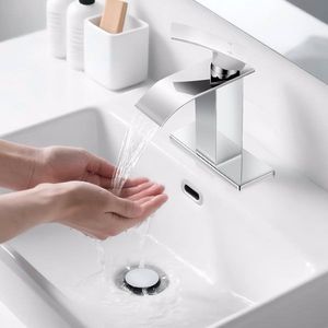 Rubinetto Monocomando in Acciaio Inox Cromato per Lavabo, Miscelatore Monoforo per Bagno, Non Spedibile nei Fine Settimana Tramite USPS/FedEx - Product Image 3