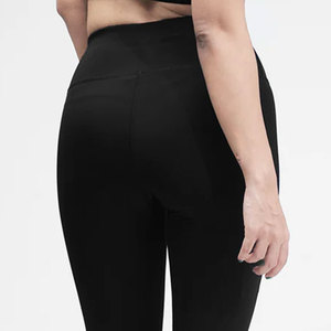 กางเกงเลกกิ้งโยคะผู้หญิงสีดำเอวสูง ระบายอากาศได้ดี สวมใส่สบาย ทันสมัย คุณภาพดีจากซัพพลายเออร์ชั้นนำ ผ้าสเตรช เหมาะสำหรับออกกำลังกายและฟิตเนส รับผลิตตามแบบ - Product Image 6