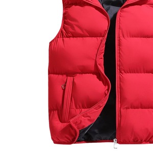 Chaleco acolchado rojo sin mangas con capucha para mujer, con cierre de cremallera y bolsillos, ropa exterior informal - Product Image 3