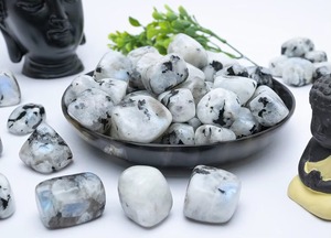 Pierres précieuses blanches, pierres roulées de forme libre pour la décoration de la maison, artisanat Feng Shui - Product Image 4