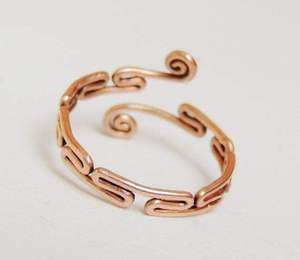 Brazalete Abierto SOFIYA CRAFT en Oro Rosa y Cobre Antiguo, Brazalete Geométrico de Alambre, Joyería Moderna y a la Moda para Mujer, Regalo - Product Image 1