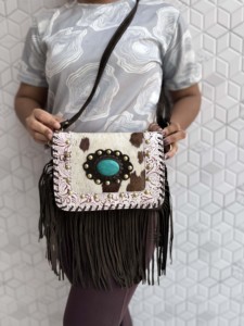 Nouveau design 2026 Sac à main bandoulière en cuir suédé à franges, orné de pierres turquoise, style bohème gypsy, en cuir de cheval fait main, multi-usages - Product Image 5