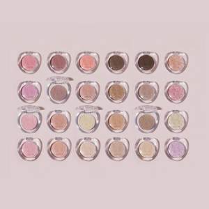 อีทูดี้ เฮ้าส์ วอทส์ อิน มาย อายส์ ชิมเมอร์ พาเลท - Product Image 1