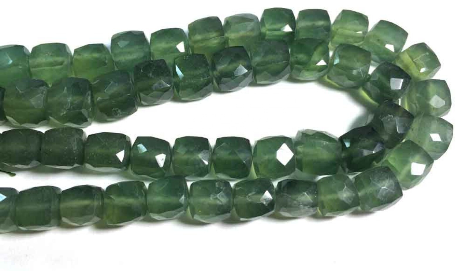 สีเขียว