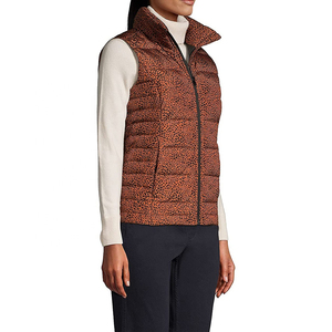 Chaleco Acolchado con Estampado de Leopardo para Mujer, Cuello Alto, Cierre de Cremallera, Resistente al Viento, Ropa Exterior Informal, Material de Poliéster - Product Image 2