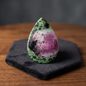 พลอยรูบี้โซไซต์ธรรมชาติแบบหลังแบน สำหรับจี้ แหวน และงานฝีมือเครื่องประดับ ขายส่ง - Product Image 5