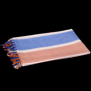 Serviette de bain décorative en coton Fouta, design rayé élégant, écologique, séchage rapide, tailles et couleurs personnalisables, en promotion - Product Image 2