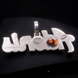 Colgante de Letra Cursiva Personalizado con Diamante Moissanita VVS, Plata S925, Oro Sólido de 9k, 10k, 14k, 18k, con Incrustaciones de Diamantes - Product Image 5