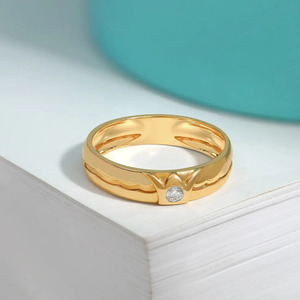 แหวนทองสีเหลืองเพชรเม็ดเดี่ยวแบบคลาสสิก - Product Image 5