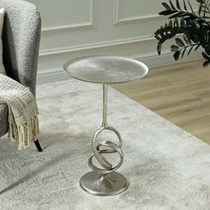 Table d'appoint ronde en aluminium au design torsadé et noué pour salon et chambre à coucher à prix abordable - Product Image 4