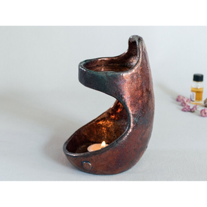 Portavelas de Diseño Antiguo en Metal con Acabado Decorativo Hecho a Mano, Perfecto para Almacenamiento en el Hogar y para Regalos - Product Image 3