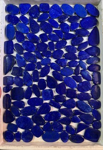 ลาพิส ลาซูลี คาโบชอง สีน้ำเงินเข้มประกายทองไพไรต์ – คุณภาพระดับ AAA ขัดเงาเรียบเนียน สำหรับทำเครื่องประดับ - Product Image 2