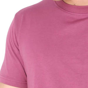 Conjunto Deportivo de Camiseta y Pantalones Cortos de Lona Transpirable para Hombre, Logotipo Frontal Personalizable, Alta Calidad, Venta al Por Mayor - Product Image 6