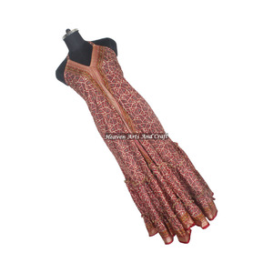 Nuevo Saree / Sari / Shari, Ropa India y Pakistaní, Estilo Hippie, Boho, Nuevo Saree de Seda Vintage con Diseño Multicolor - Product Image 1
