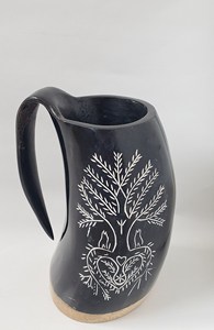 Jarra de Cuerno Tradicional Rústica Hecha a Mano con Acabado Pulido y Duradero para Cerveza, Vino y Bebidas Frías, para Bar, Pub y Uso Doméstico - Product Image 6