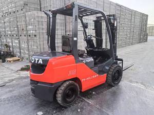 Chariot élévateur d'occasion Toyota 3 tonnes, mât 3 étages, moteur diesel, faible nombre d'heures, hauteur de levage 4500 mm, boîte de vitesses - Product Image 6