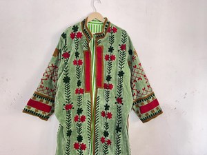 Chaqueta Larga de Terciopelo con Bordado Suzani para Mujer, Diseño Floral, Estilo Bohemio, Manga Larga, Cuello Alto, Ropa de Abrigo para Invierno - Product Image 1