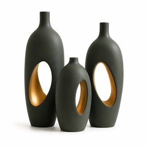 Ensemble de 3 vases décoratifs modernes en aluminium mat et durable, vases de table sculpturaux, décoration de salon, centre de table |   Élégant - Product Image 1