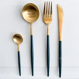 Ensemble de couverts de luxe en acier inoxydable doré et vert, finition miroir, réutilisable pour mariages et réceptions - Product Image 6