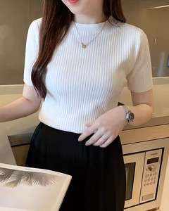เสื้อคาร์ดิแกนไหมพรมลายดอกไม้สไตล์ลำลองสำหรับผู้หญิง แขนสั้น แฟชั่น ใส่ได้หลากหลาย เป็นเสื้อตัวใน ผลิตจากบังกลาเทศ - Product Image 1