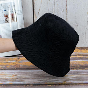 Gorra de Béisbol Unisex Azul Marino de Malla con Logotipo de Goma Blanca en Relieve, Ajustable, Estilo Casual - Product Image 1