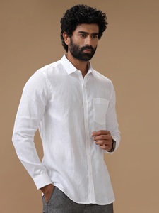 Chemise décontractée d'été pour homme en lin 100 % écologique, tissée, teinte unie, manches longues, col rabattu, blanche, fermeture à bouton unique - Product Image 4
