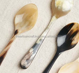 Cuchara de Cuerno Natural Artesanal ARTISAN CRAFT - Elegante, Duradera, Tamaño/Logotipo Personalizable, Utensilio Ecológico para Servir y Decorar - Product Image 5