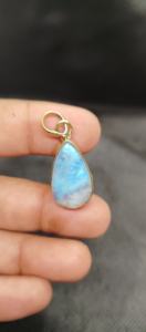 Colgante de Metal de Latón con Piedra Lunar Blanca Natural de Estilo Clásico para Mujer, Venta al por Mayor - Product Image 6