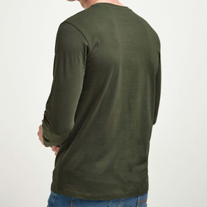 T-shirts pour hommes à manches longues, style épuré, design uni, tissu doux, col rond, manches longues, parfait pour un look moderne et à prix abordable. - Product Image 2