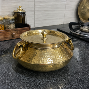 Olla de Latón Martillado con Tapa de 2.5L, Olla Tradicional para Cocinar, Cazuela, Utensilios para Servir Alimentos, Vajilla para Hoteles, Restaurantes y Catering, Venta al por Mayor - Product Image 3