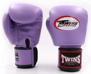 นวมชกมวยสำหรับผู้ใหญ่รุ่น Twins สีม่วง หนัง PU ระบายอากาศได้ดี พร้อมบรรจุภัณฑ์แบบกำหนดเองสำหรับการชกมวย - Product Image 1