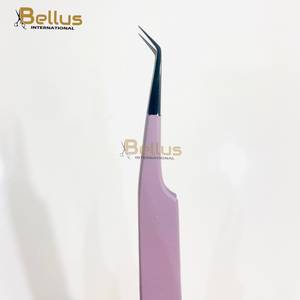 Pinzas para Pestañas Bellus International Profesionales de Acero Inoxidable con Recubrimiento en Polvo Morado de 45 Grados, Punta Negra con Diamante, Venta al Por Mayor - Product Image 4