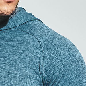 T-shirt à capuche bleu pour homme, manches longues, couleur unie, logo sur le devant, tricoté, anti-UV, 100% polyester, 220g, coupe classique, style décontracté et sportif - Product Image 6