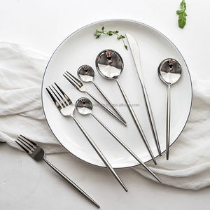 Juego de Cubiertos de Acero Inoxidable para Hoteles, con Construcción Resistente y Alto Rendimiento para Servicios de Alimentos Profesionales - Product Image 1