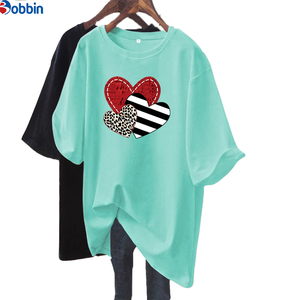T-shirt femme à prix abordable avec logo personnalisé en gros, t-shirts oversize pour femme, imprimé 'Summer Love', col rond ample, haut pour femme - Product Image 4