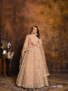 Vestido Anarkali de red con bordado de hilo, diseño indio, red de alta calidad con bordado de hilo en la parte superior e inferior, con dupatta. - Product Image 3