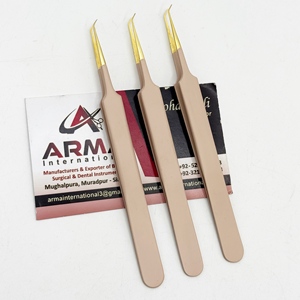 Pince à cils la plus demandée pour extensions, isolation à 45 degrés, pointe de 5 mm avec embout pointu en or 24 carats, pince à cils durable avec logo - Product Image 2