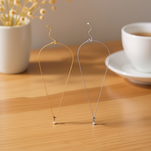 Collana con Ciondolo a Forma di Lettera I in Diamante, Acciaio Inossidabile, Tono Oro 18K e Argento, Gioielli Minimalisti alla Moda per Donne - Product Image 3