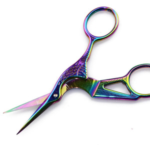 Ciseaux à cuticules en gros pour la coupe de cheveux, soins personnels, accessoire de beauté en titane, lame en acier inoxydable, ciseaux avec logo - Product Image 2