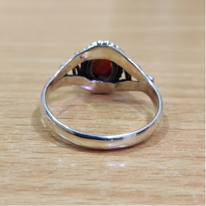 Anillo de Rodocrosita en Plata 925 Antideslustre (3.7 Gramos), Joyería Hecha a Mano con Marco de Estilo Vintage - Product Image 4