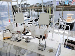 1990 V-i-k-i-n-g 53 S-p-o-r-t F-i-s-h-e-r-m-a-n - Product Image 3