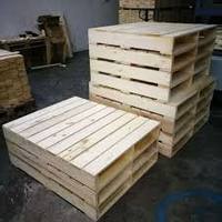 Palette d'expédition robuste en contreplaqué et bois massif HLC pour le stockage en entrepôt, le transport à l'exportation et la logistique industrielle