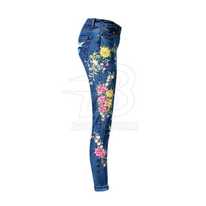Pantalones Vaqueros Casuales para Mujer, Corte Premium, Estilo Moderno y Cómodo - Product Image 3