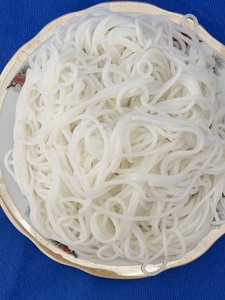 Vermicelles de riz vietnamiens de haute qualité. Sans gluten, longue durée, idéal pour les restaurants et la cuisine maison - Product Image 3