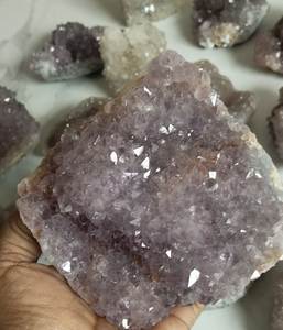 Grappe d'améthyste, minéraux de la meilleure qualité, géode d'Inde, Jalgao, Maharashtra - Product Image 1