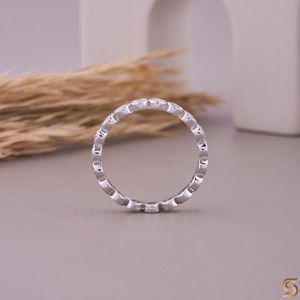 แหวนทองคำ 10K ประดับเพชรโมอิสซาไนต์ทรงกลม 0.90 กะรัต ขนาด 2.30 มม. สำหรับงานแต่งงาน งานหมั้น และวันครบรอบ - Product Image 5