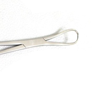 Pinza de Toalla Backhaus de Acero Inoxidable Quirúrgico, Instrumento Manual de Precisión para Drapeado, 90mm, 17-251-190, Hermann Meditech Serie Pro - Product Image 4