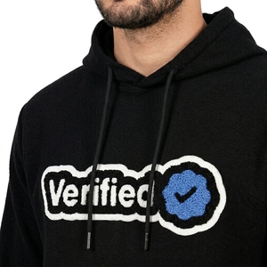 Sudadera con Capucha Negra para Hombre al por Mayor, con Logotipo Bordado Verificado en la Parte Delantera, Informal, de Algodón French Terry, Corte Regular, para Otoño - Product Image 4
