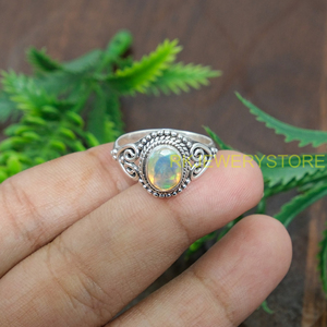 Anillo de Ópalo Etíope, Anillo de Plata de Ley 925, Diseño Único Hecho a Mano, Anillo de Promesa para Ella, Joyería de Ópalo Etíope, Regalo de Navidad - Product Image 6